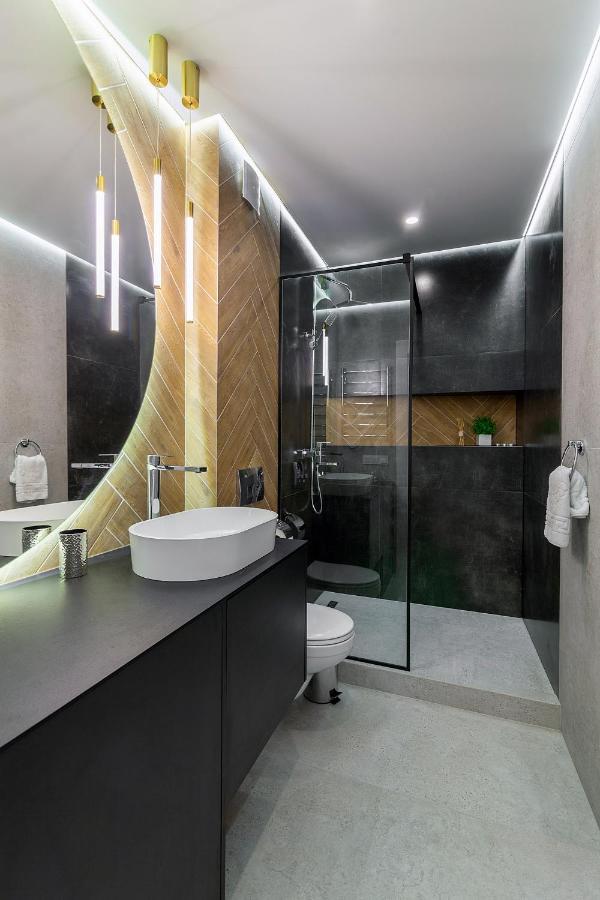 Royal Vip Jacuzzi Apart Lviv Extérieur photo